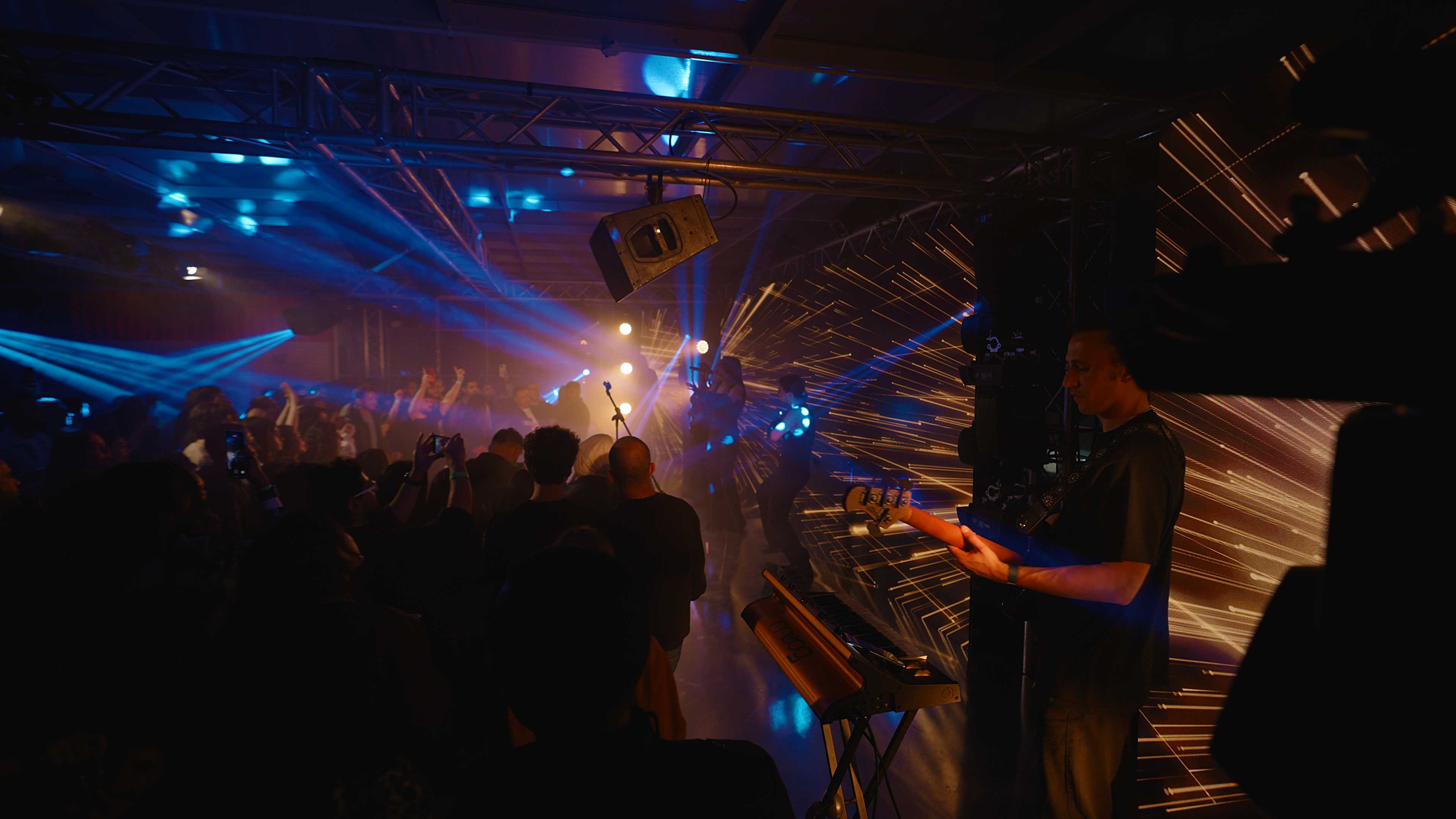 Zeyne Live @ BAE still 11